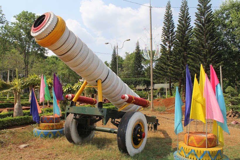 Lâm[-]Viên[-]tái[-]chế[-]tại[-]Thành[-]phố[-]Buôn[-]Mê[-]Thuột